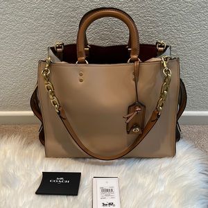 Coach 1941 Rogue 30 in beechwood chalk colorblock with signature C chain